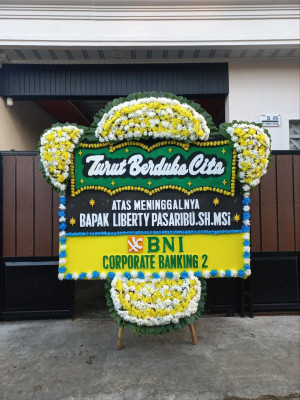 Papan Bunga Duka di Dapu Dapura