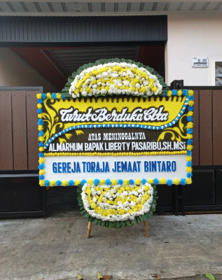 Papan Bunga Duka di Dapu Dapura